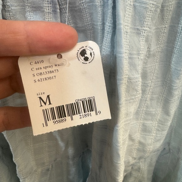 Free People - Picture 3 of 6